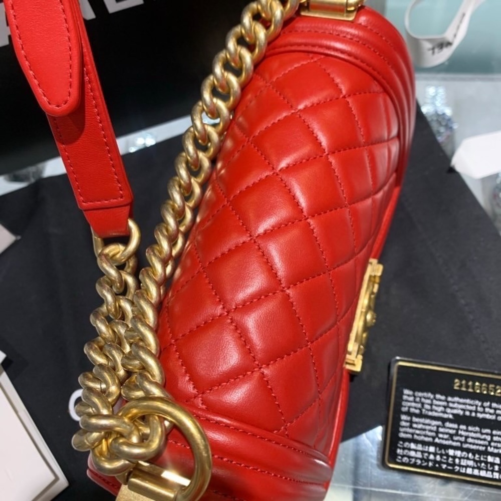 Chanel 15A LIKE NEW Red Lambskin Small Boy Bag GHW - Picture 6 of 14
